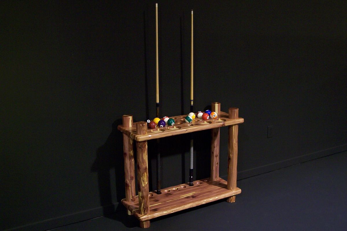 Viking Log Red Cedar Floor Cue Rack - Clear Finish